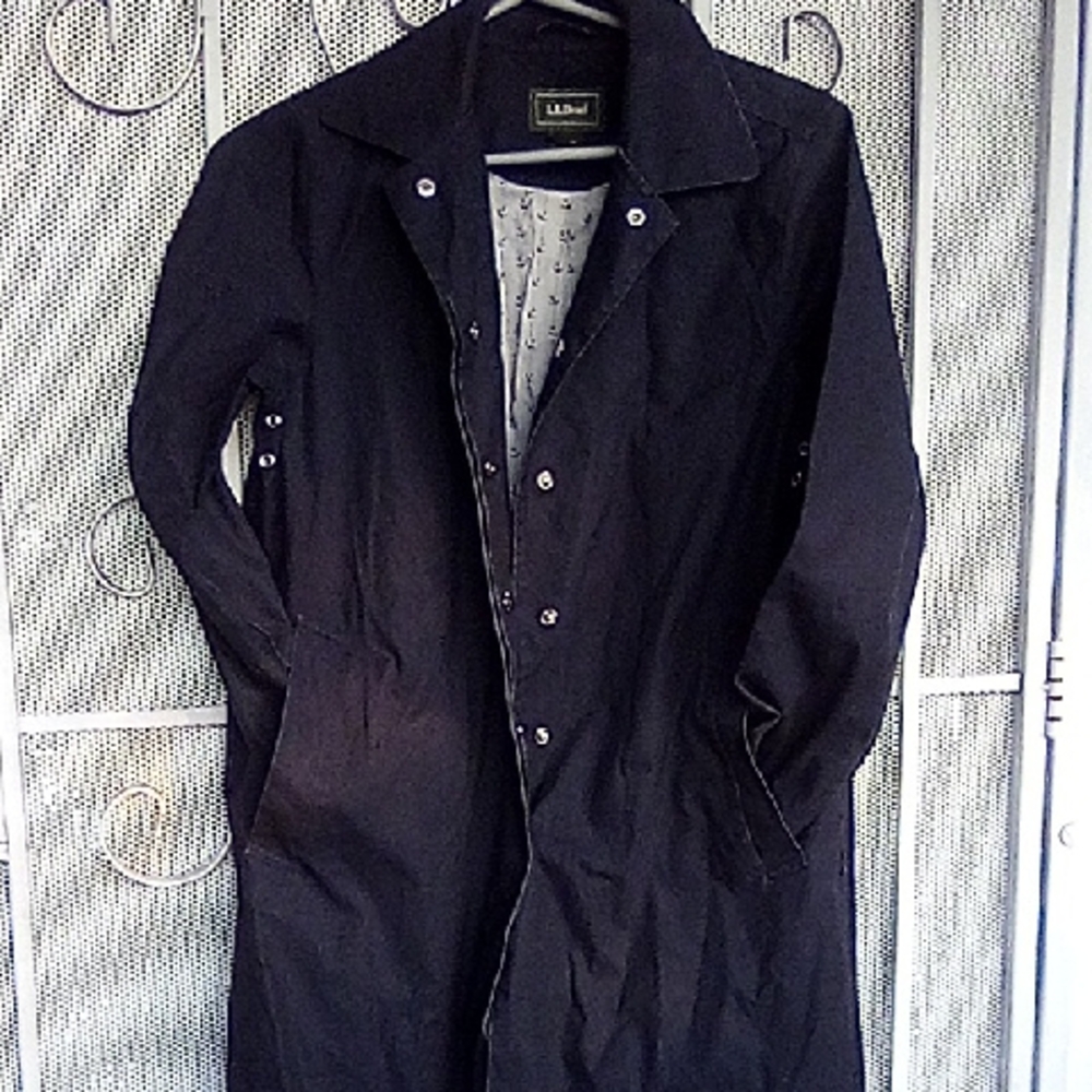 L.L.Bean Woman's XS Lined Raincoat, Trench Coat,Peacoat.